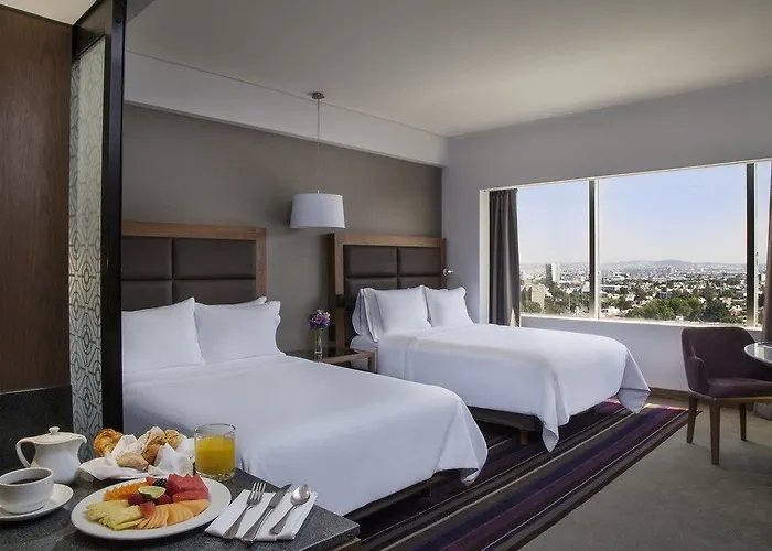 Hotel Fiesta Americana Toreo 5*